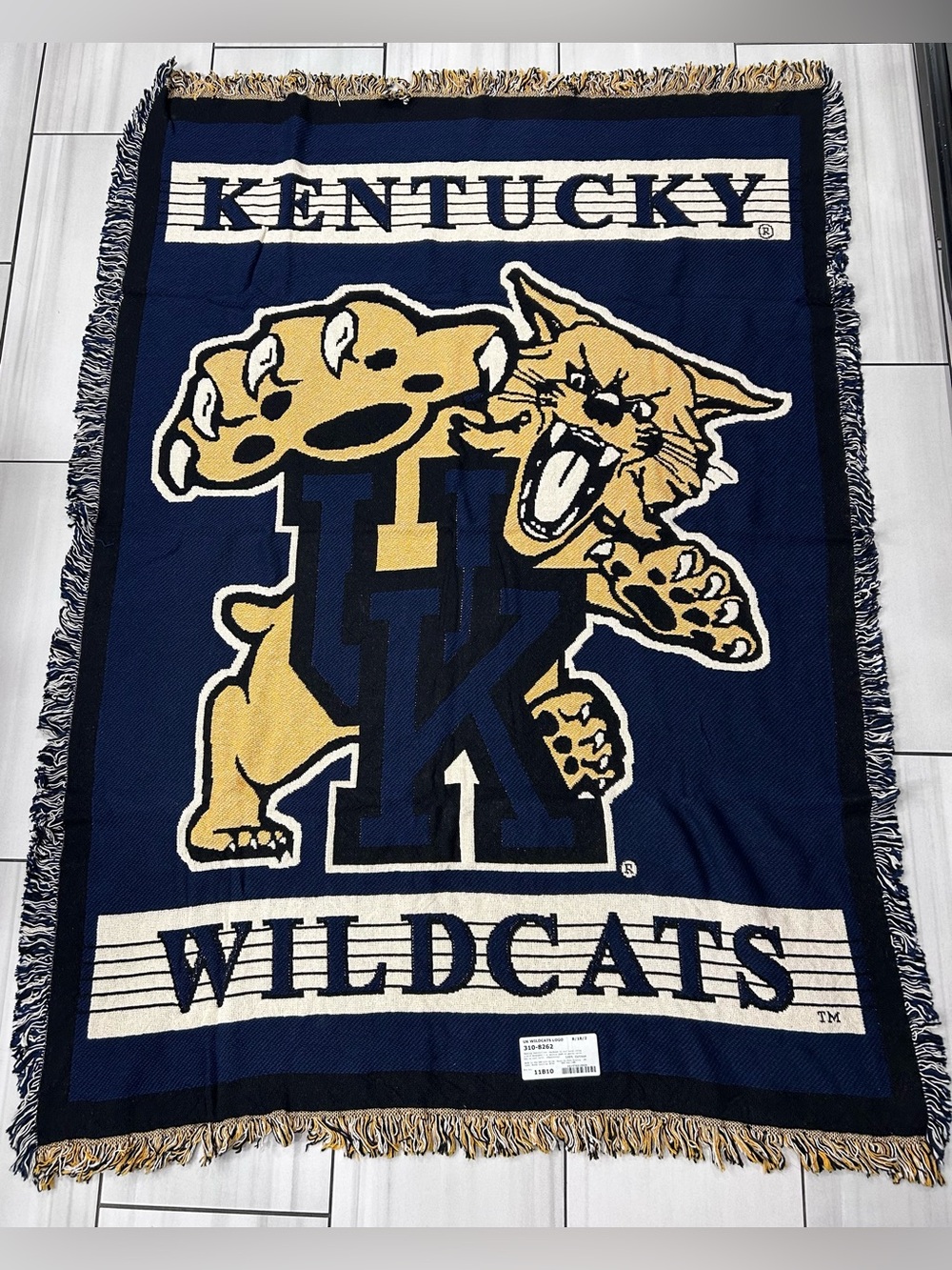 VintagePure Country Weavers Kentucky Wildcats Woven Tapestry Type Throw Blanket